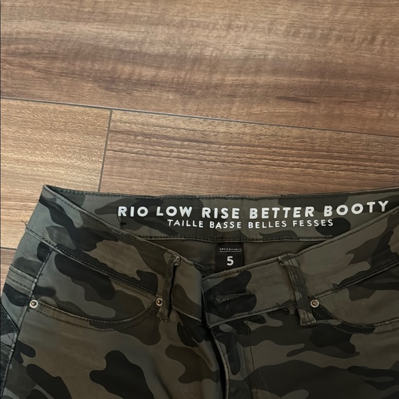 Camo Skinny Jeans - Picture 3 of 4